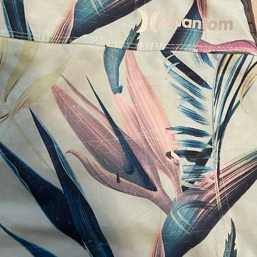 Hurley Phantom Board Shorts.   Size 32 - Picture 3 of 5